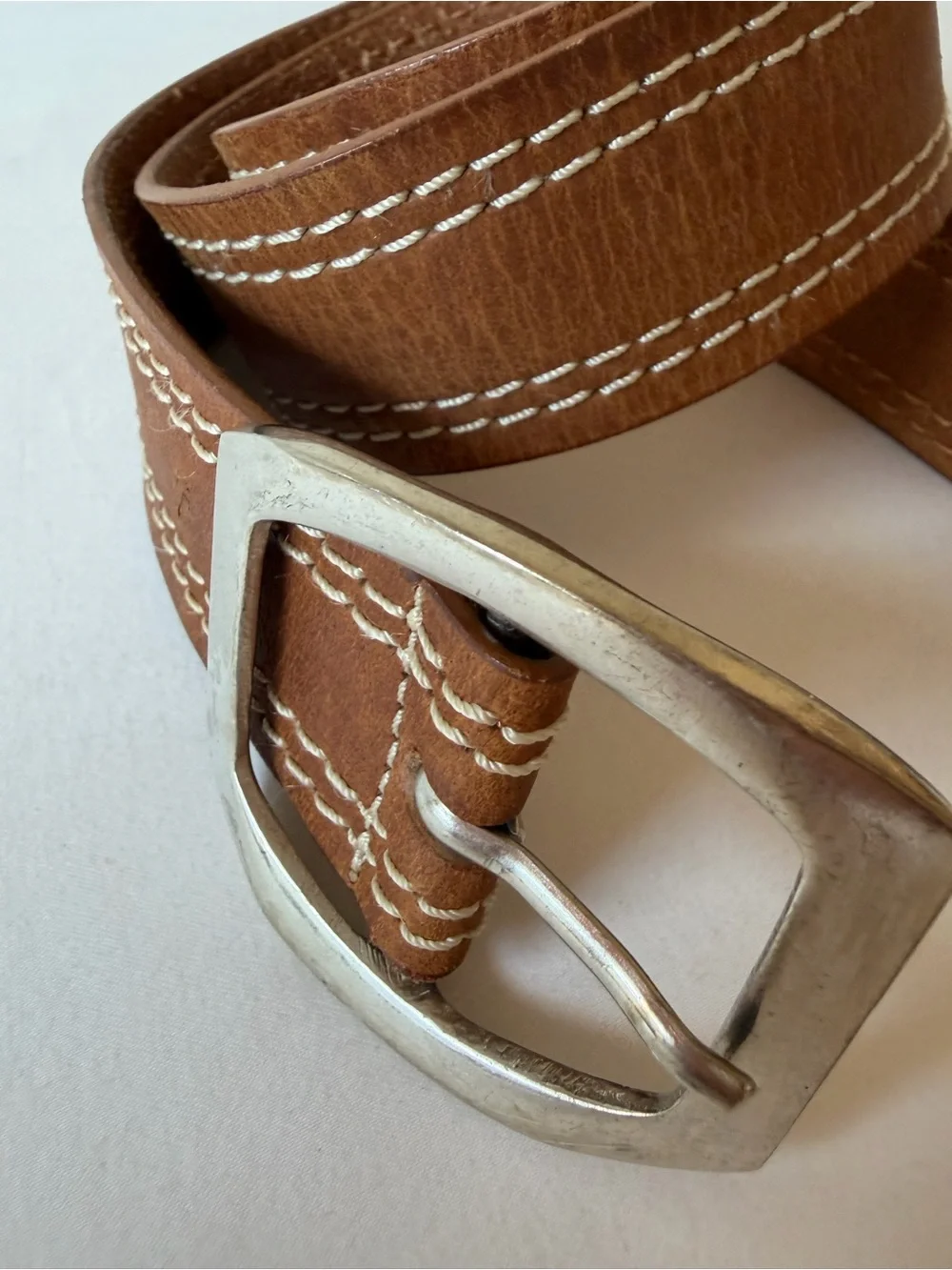 Brown Genuine Leather Belt w/ White Stitching Women’s Size Medium